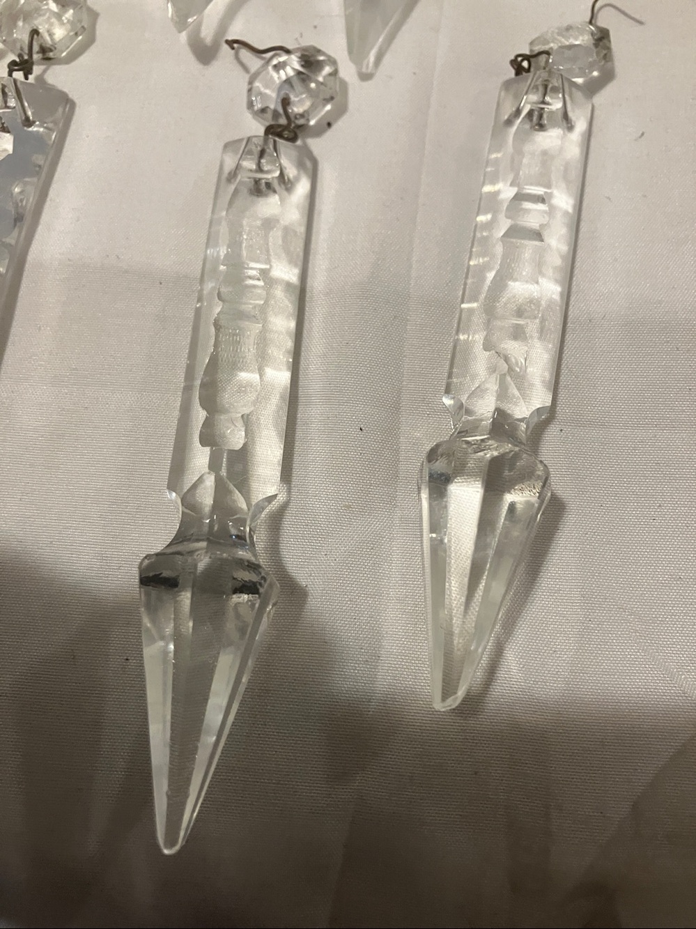Beautiful. Set of 10. 5” dagger like spike glass crystals from vintage - Picture 5 of 10